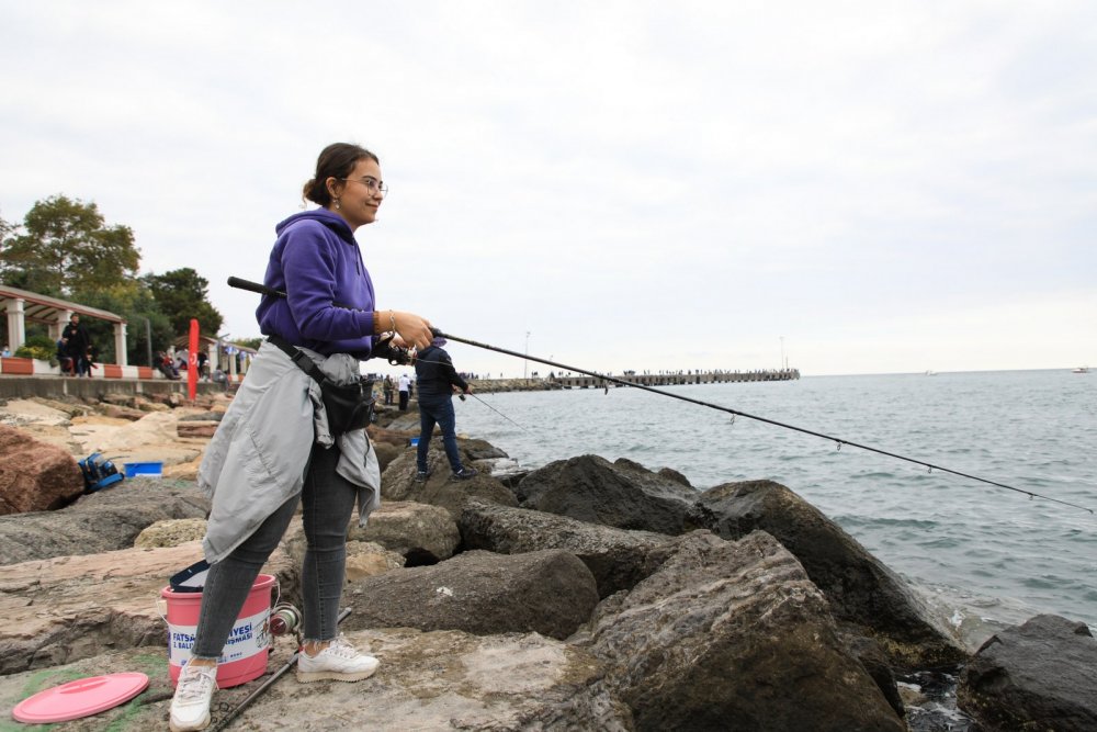 2. Balik Avı Yarışmasında 150 Amatör Balıkçı En Büyük Balık İçin Olta Salladı