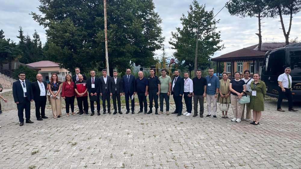 AMAÇ MEVSİMLİK TARIMDA  ÇOCUK İŞÇİLİĞİNİN SONA ERDİRİLMESİ