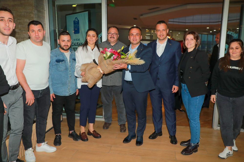 BAŞKAN KİBAR, BELEDİYE PERSONELİ İLE İFTARDA BULUŞTU