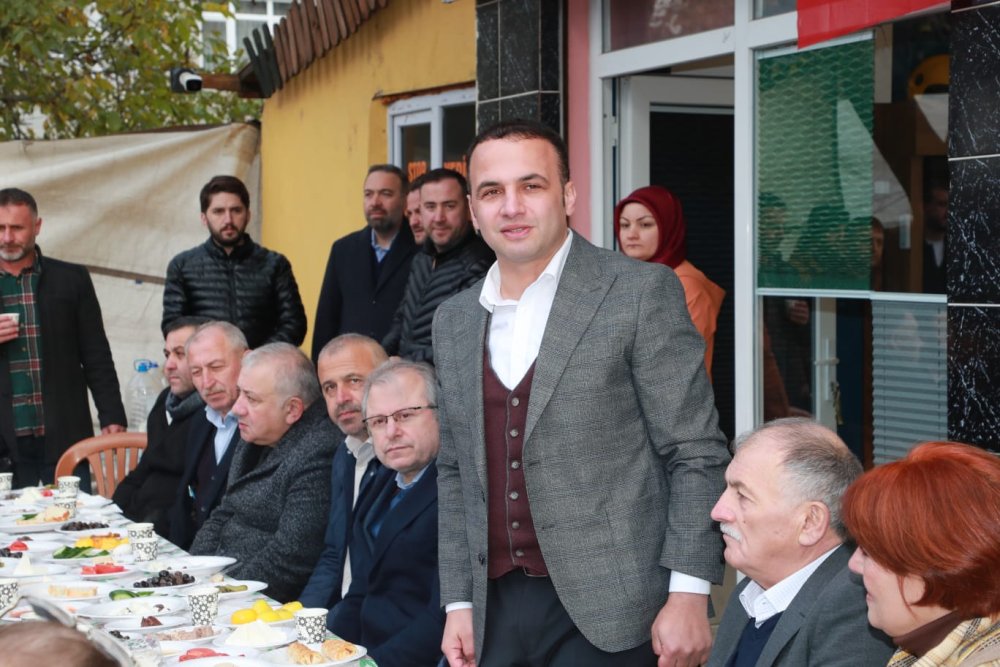 BAŞKAN KİBAR SEYYAR PAZARCILARLA BULUŞTU