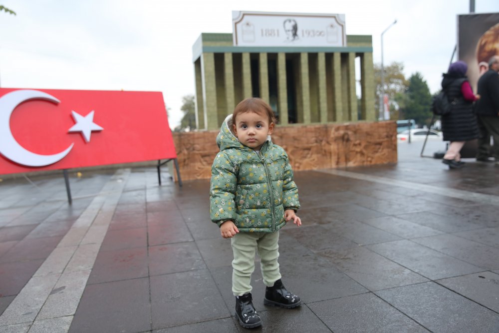 BELEDİYEMİZDEN CUMHURİYET MEYDANINA TEMSİLİ ANITKABİR