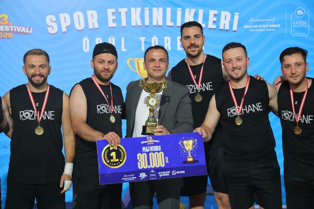 ÇINAR FESTİVALİ’NDE PLAJ SPORLARININ ŞAMPİYONLARI ÖDÜLLERİNİ ALDI