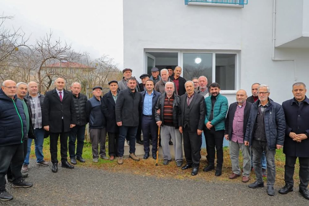 DEMLİ ÇAYLAR, GÖNÜLDEN SOHBETLER: BAŞKAN KİBAR SAZCILAR’DA HALKLA BULUŞTU
