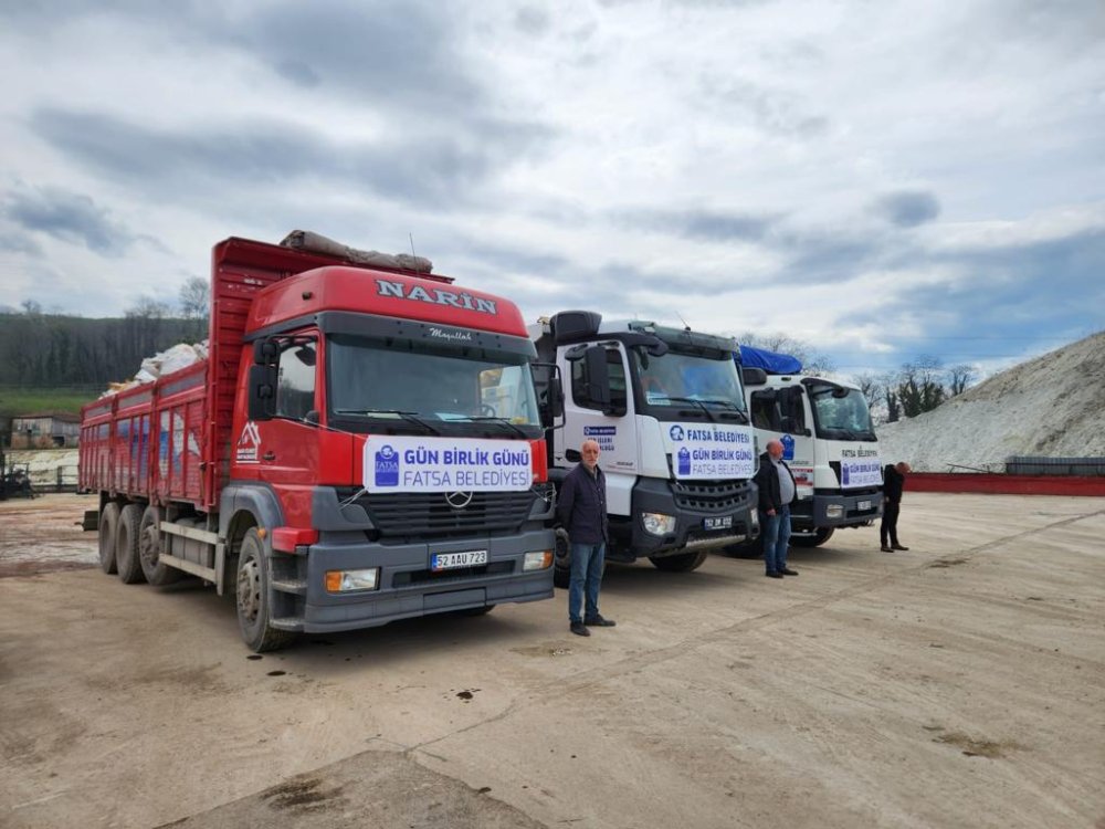 FATSA’DAN DEPREM BÖLGESİNE DESTEĞE DEVAM