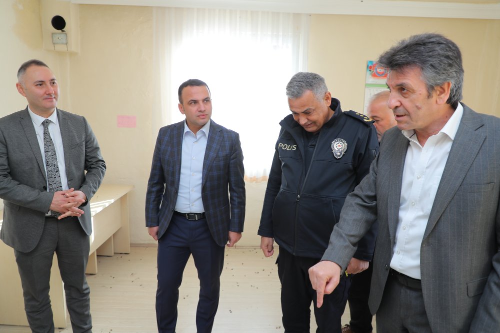 DURMADAN YORULMADAN KOKARCA MÜCADELESİ DEVAM EDİYOR