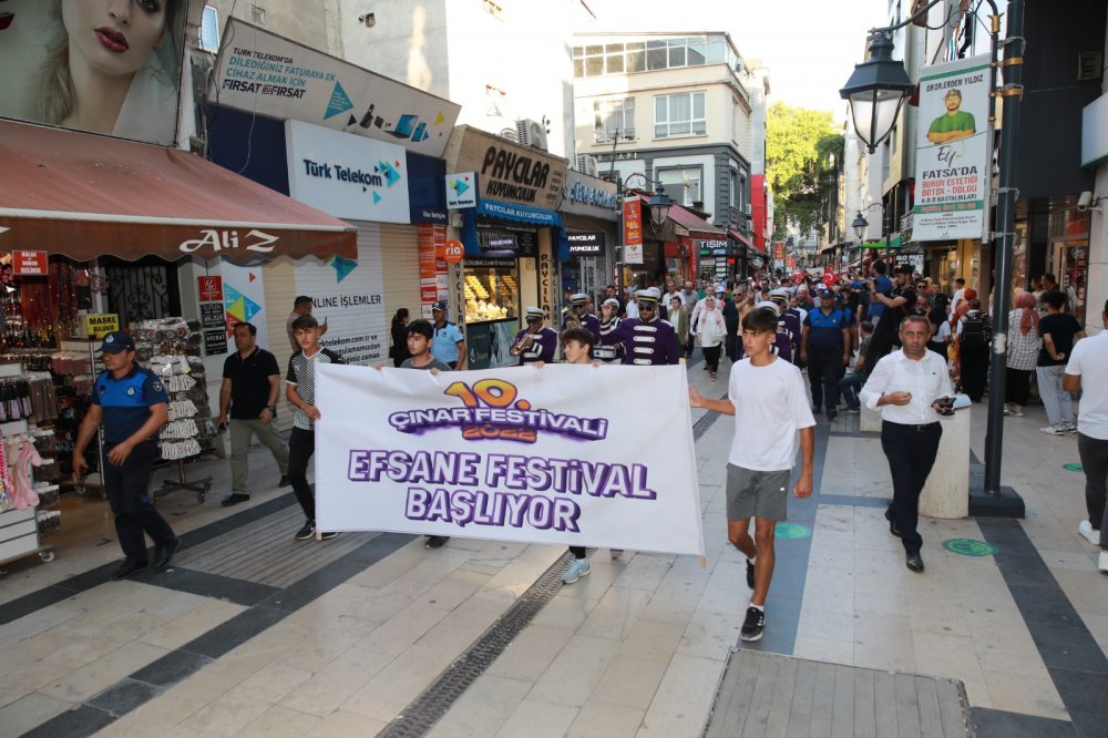 Fatsa 10.Çınar Festivali Bandolu Yürüyüş İle Başladı