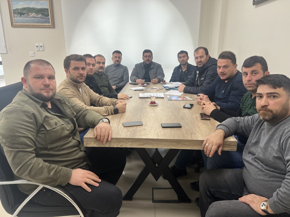 FATSA 43 İŞ MAKİNESİ İLE KARLA MÜCADELEYE HAZIR