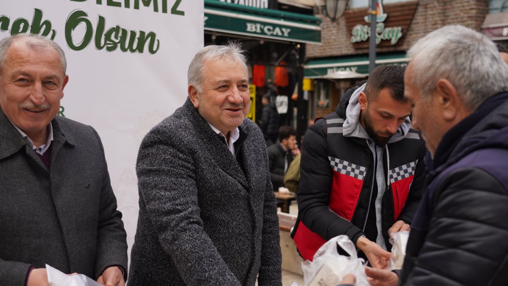 FATSA BELEDİYESİ KANDİL SİMİDİ DAĞITTI