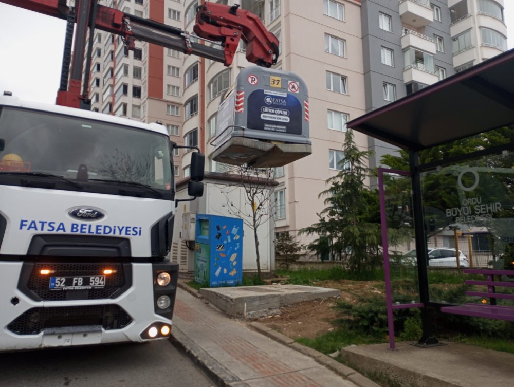 FATSA’DA ÇEVRE TEMİZLİĞİ İÇİN YOĞUN MESAİ SÜRÜYOR