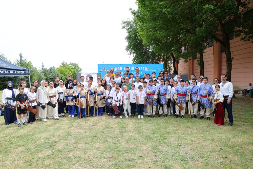 FATSA’DA OKLAR ÇINAR FESTİVALİ İÇİN FIRLADI