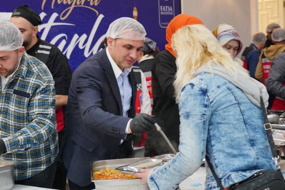 “FATSA’DA RAMAZAN BEREKETİ GÖNÜL SOFRALARINDA YAŞANIYOR”