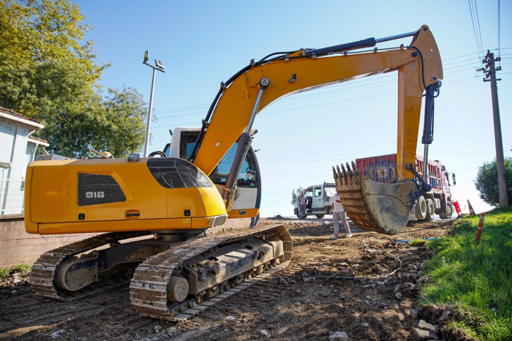 FATSA’DA SAĞLAM ALTYAPI İÇİN YOĞUN MESAİ