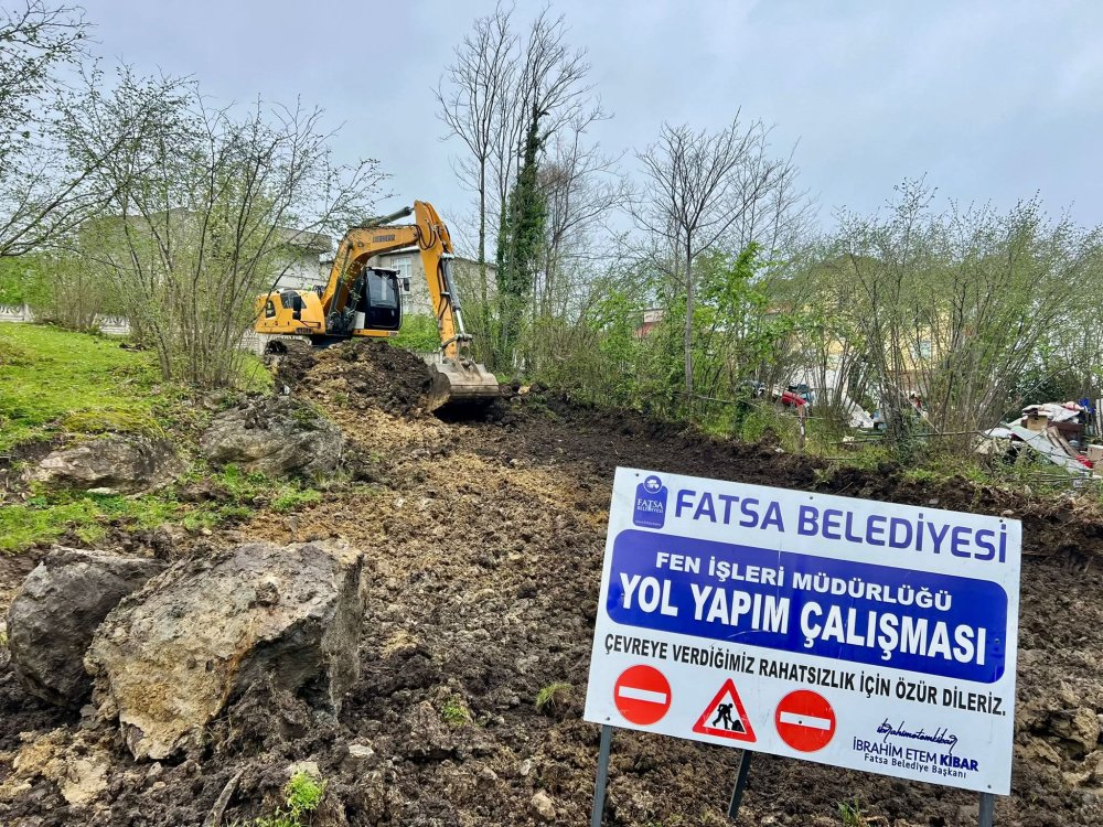 FATSA’DA YENİ YOLLAR AÇILIYOR: 1.5 KİLOMETRELİK ÇALIŞMA TAMAMLANDI