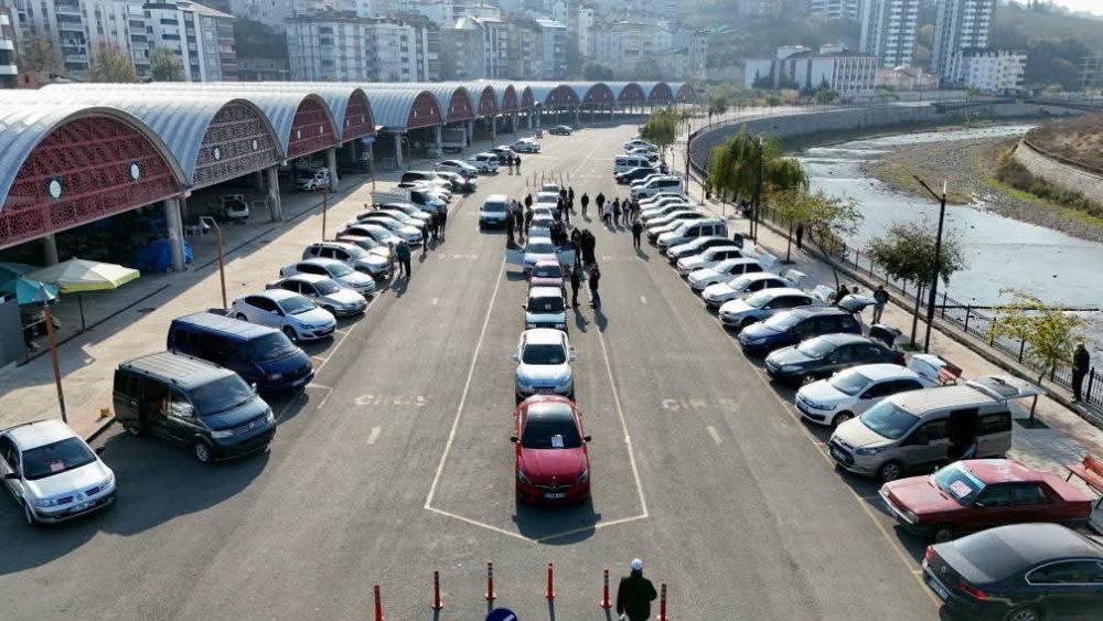 FATSA OTO PAZARI HER CUMARTESİ YOĞUN İLGİYLE KURULUYOR