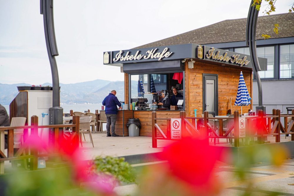 İSKELE KAFE FATSA’NIN YENİ BULUŞMA NOKTASI OLDU