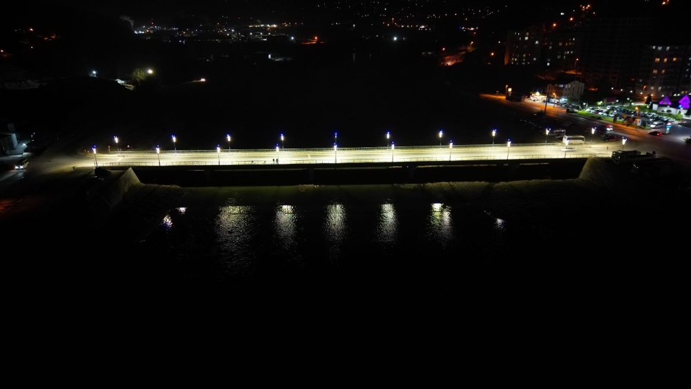 OSB KÖPRÜSÜ AYDINLATMASIYLA GÖRSEL BİR GÜZELLİĞE KAVUŞTU