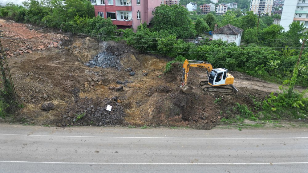SIVAZLAR MEVKİ SICAK ASFALT KONFORUNA KAVUŞUYOR